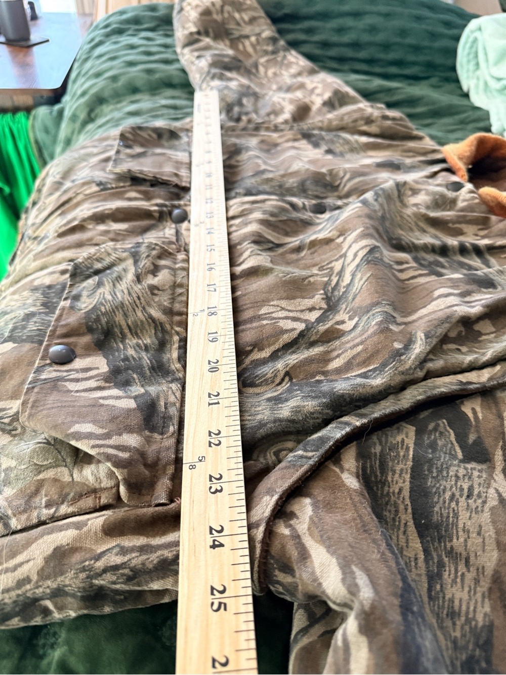 Mossy Oak Vintage Treestand Jacket with zip off sleeves. Beautiful Piece! - Picture 10 of 11